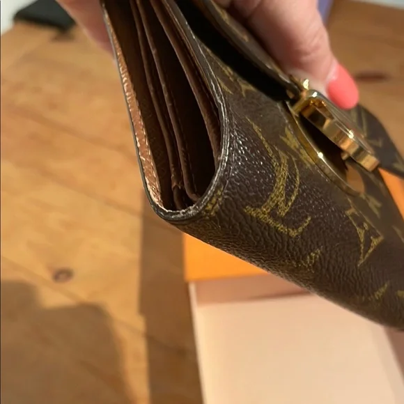 Louis Vuitton Brown Monogram Wallet with box - Picture 5 of 11